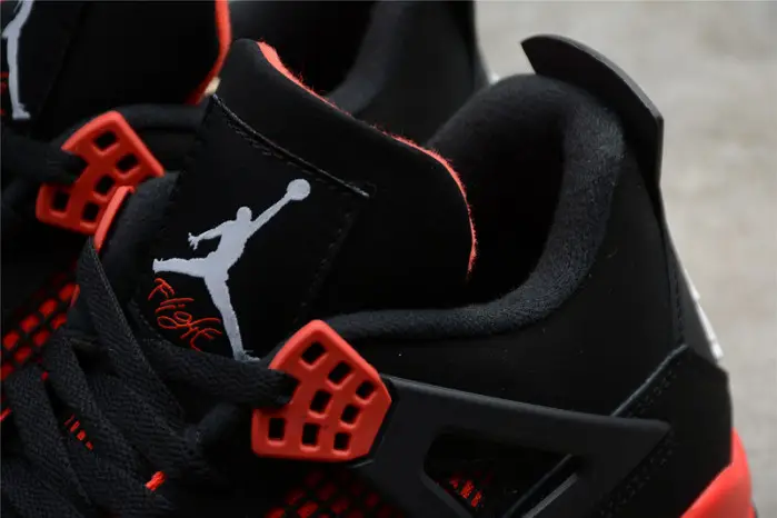 AIR JORDAN 4 “RED THUNDER” 