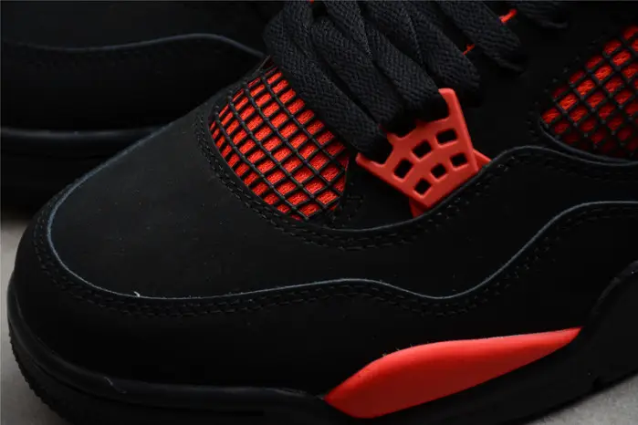 AIR JORDAN 4 “RED THUNDER” 