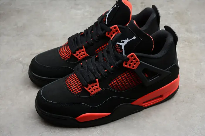 AIR JORDAN 4 “RED THUNDER” 
