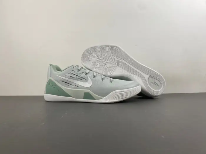 Nike Kobe 9 EM Low Protro Light Silver Steam-IH1401-003 
