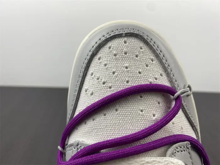 O-W  X DUNK LOW “28 OF 50” 