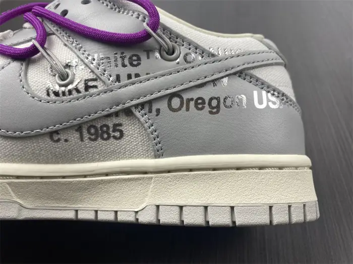 O-W  X DUNK LOW “28 OF 50” 