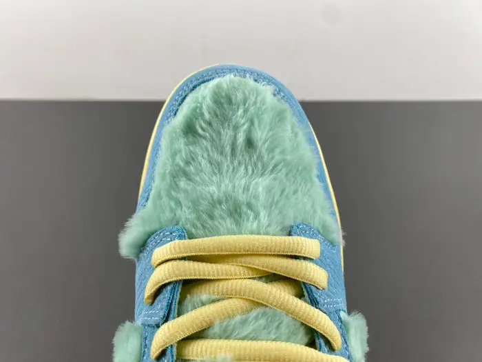 Nike SB Dunk Low Verdy Visty-FN6040-400 