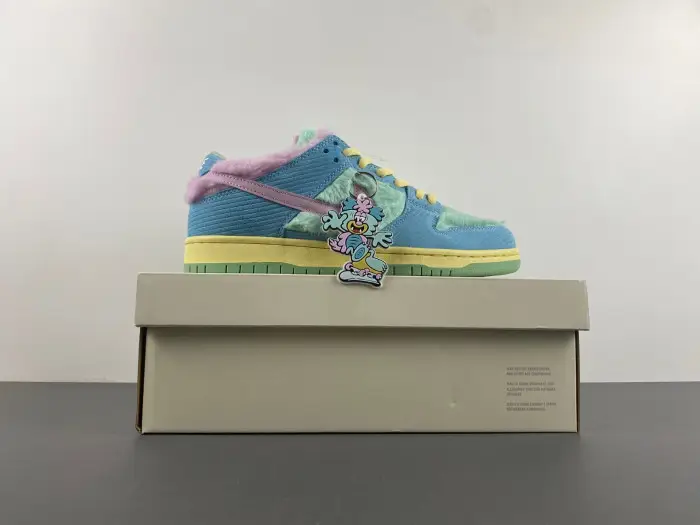 Nike SB Dunk Low Verdy Visty-FN6040-400 
