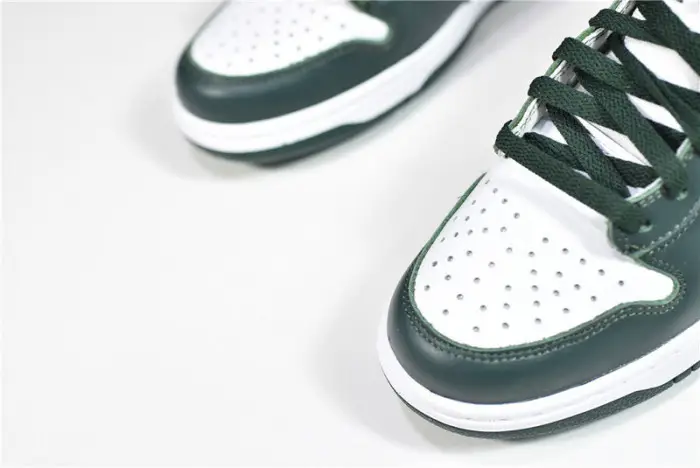 Nike Dunk High Spartan Green 