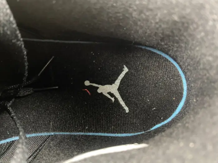 Air Jordan 4 Retro-CU1110-010 