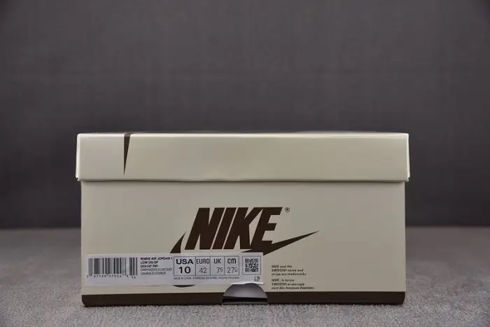 Jordan 1 Retro Low OG SP Travis Scott Canary--DZ4137-700 