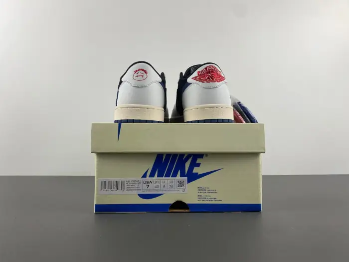 Travis Scott x Air Jordan-DM7866-713 