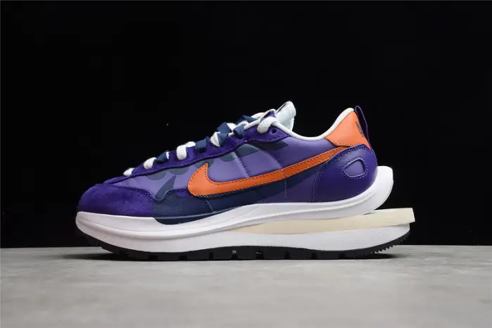 NIKE VAPORWAFFLE SACAI DARK IRIS EEED478