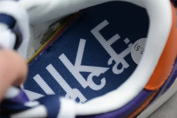 NIKE VAPORWAFFLE SACAI DARK IRIS 