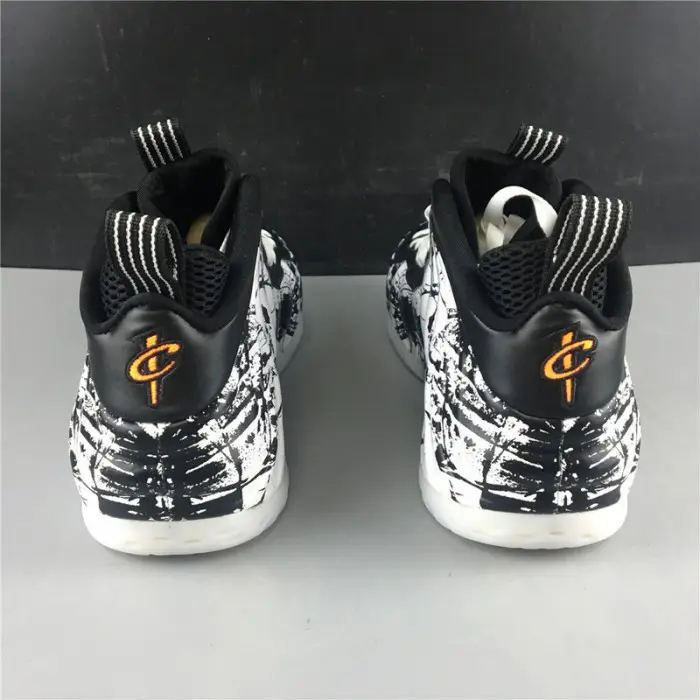 Nike Air Foamposite One Black White 