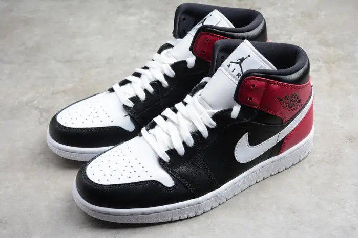 Air Jordan 1 Mid black noble red 