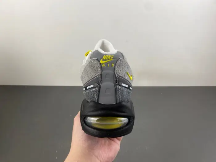 UNDEFEATED × Nike Air Max 95 Opti Yellow -IB4523-002  AEEA1483