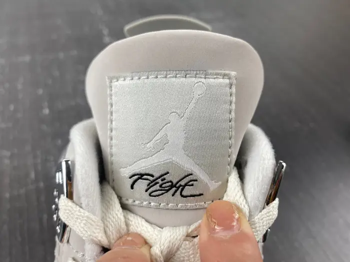 Jordan 4 Retro Frozen Moments -AQ9129-001 