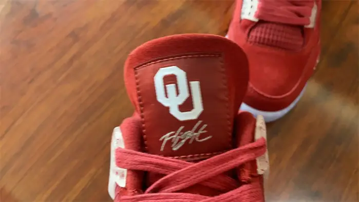 Air Jordans 4 Retro Oklahoma Sooners-AJ4-904282 