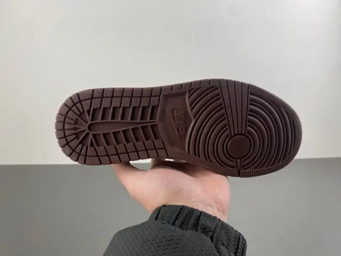 Air Jordan 1 Low -IR7600-211 