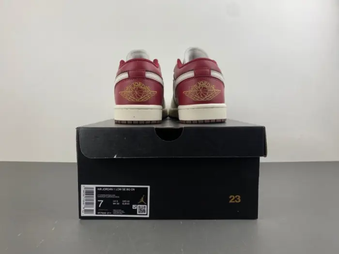 Air Jordan 1 Low -IR7600-211 