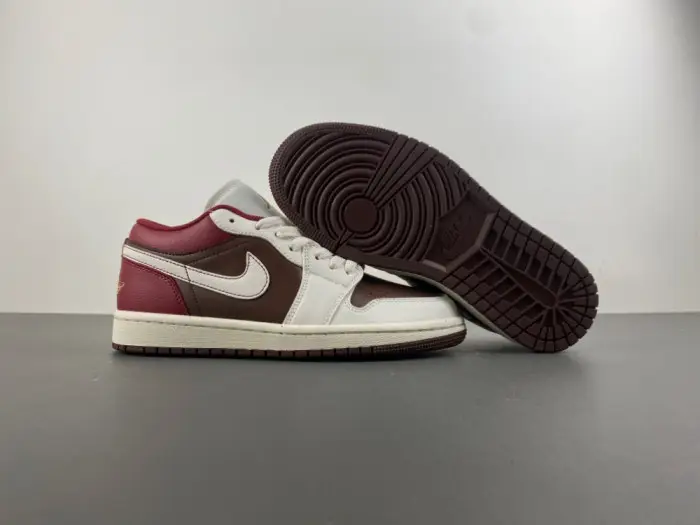 Air Jordan 1 Low -IR7600-211 