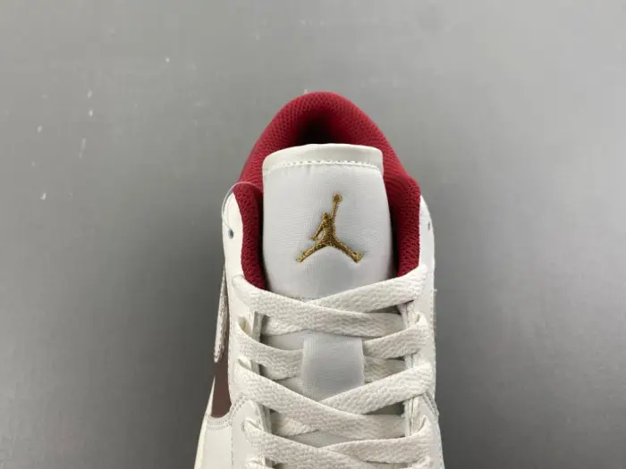 Air Jordan 1 Low -IR7600-211 