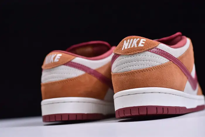 NIKE SB DUNK LOW PRO DAEK RUSSET CEDAR 