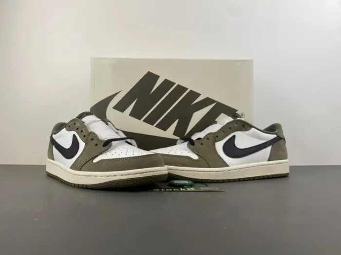 Air Jordan 1 Low OG -HC6998-200 