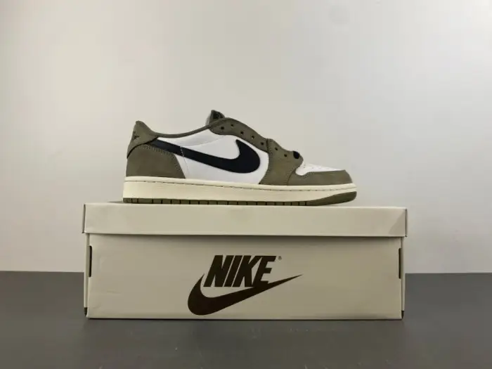 Air Jordan 1 Low OG -HC6998-200 