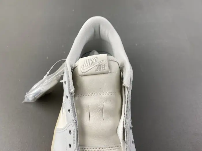 Air Jordan 1-IF4391-100 