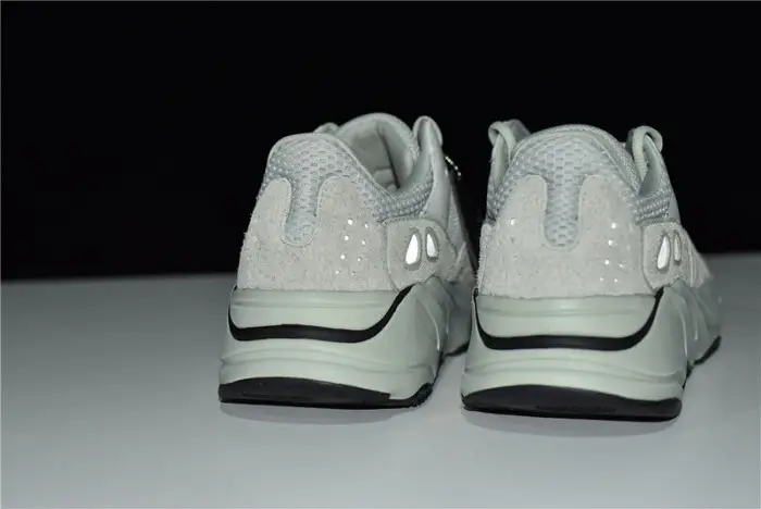 adidas Yeezy Boost 700 Salt 