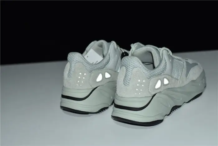 adidas Yeezy Boost 700 Salt 