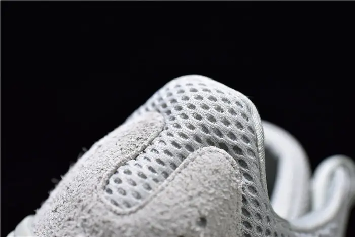 adidas Yeezy Boost 700 Salt 