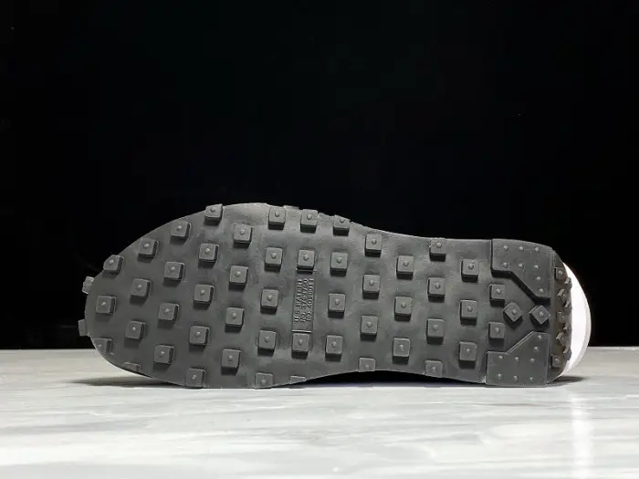 Sacai Nike LDV Waffle black  NYLON 