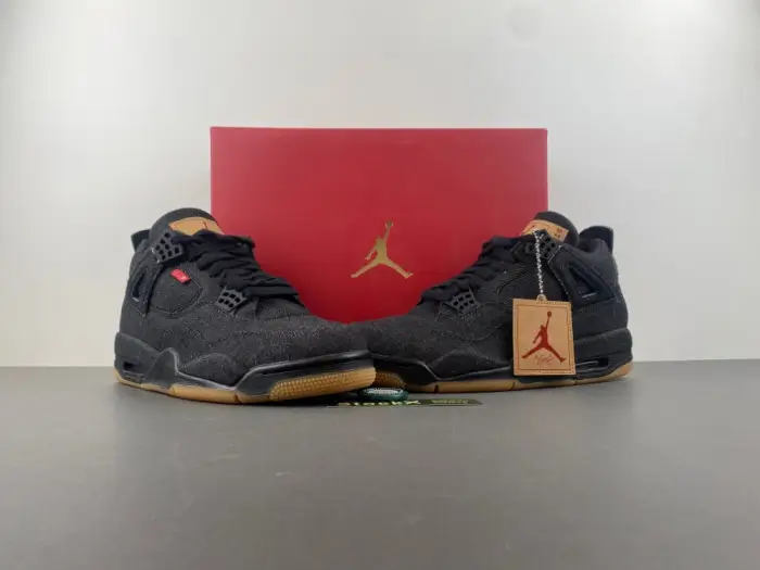 Levi's x Air Jordan 4 Retro-A02571-001 