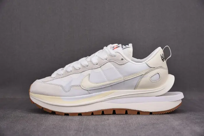 Sacai x Nike VaporWaffle EFF152