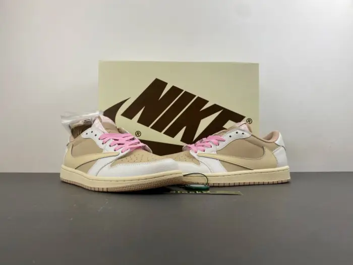 Travis Scott x Air Jordan 1 Low -DM7866-106 