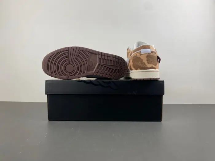 Air Jordan 1 Low SE CNY-