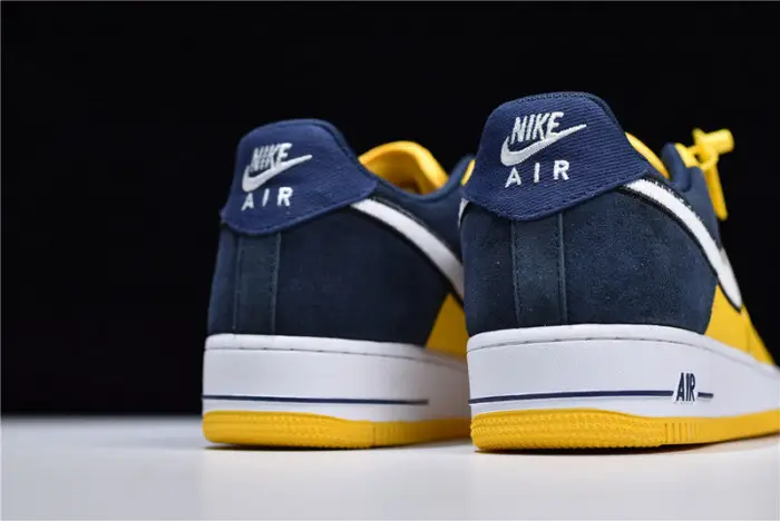 Nike Air Force 1 07 Lv8 