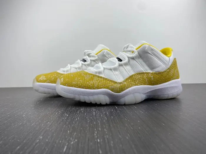 Air Jordan 11 Low WMNS “Yellow Snakeskin”-AH7860-107  DAD24