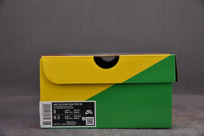 Gundam x Nike SB Dunk High "Banshee" 