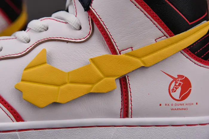 Gundam x Nik SB Dunk High Project Unicorn 