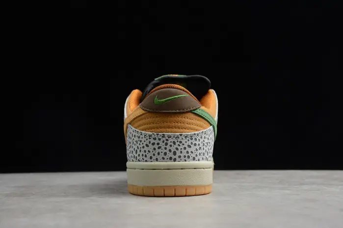 Nike SB dunk Low Safari 