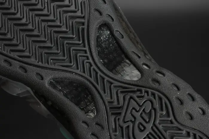Nike Air Foamposite One “Northern Lights” Black/Green mens CEA380