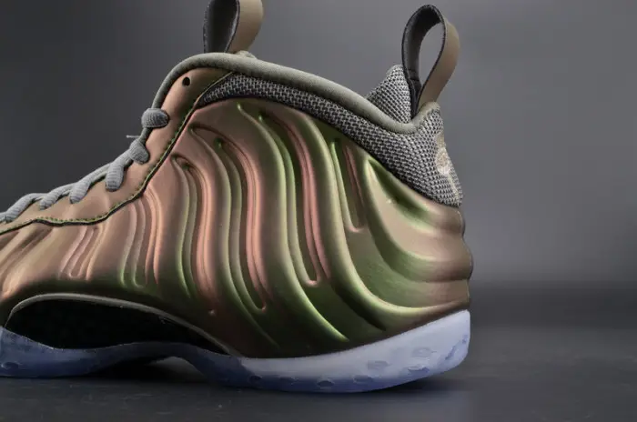 Nike Air Foamposite One “Shine”  Dark Stucco  black 