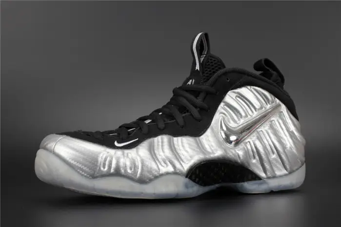 Nike Air Foamposite Pro PRM “Silver Surfer” metallic silver mens 