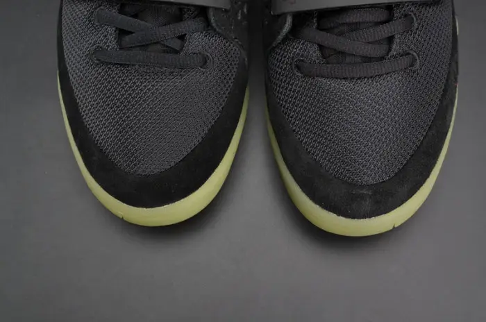 NIKE AIR YEEZY 2 “SOLAR RED” black mens 