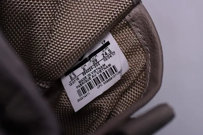 NIKE SPECIAL FORCES AIR FORCE 1 “DESERT CAMO”  WOMENS FCC873