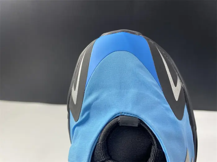 ADIDAS BOOST YEEZY 700 MNVN “BRIGHT CYAN” 