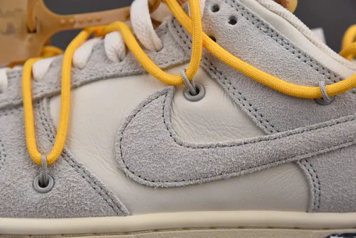 O-W  X DUNK LOW “39 OF 50” 