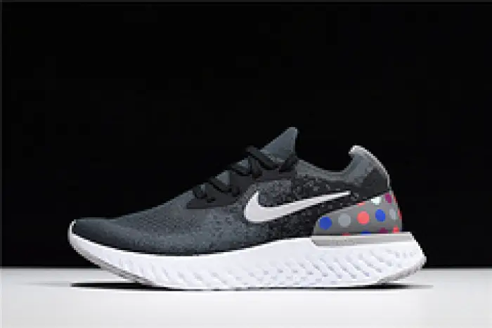 nike epic REACT FLYKNIT  Black and grey dots point noirs ET gris AEA1769