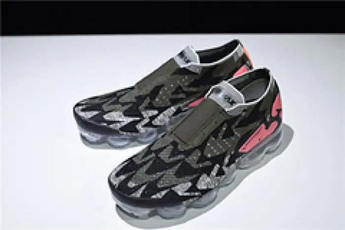 Acronym Nike Mens Air VaporMax Moc 2 Dark Stucco 