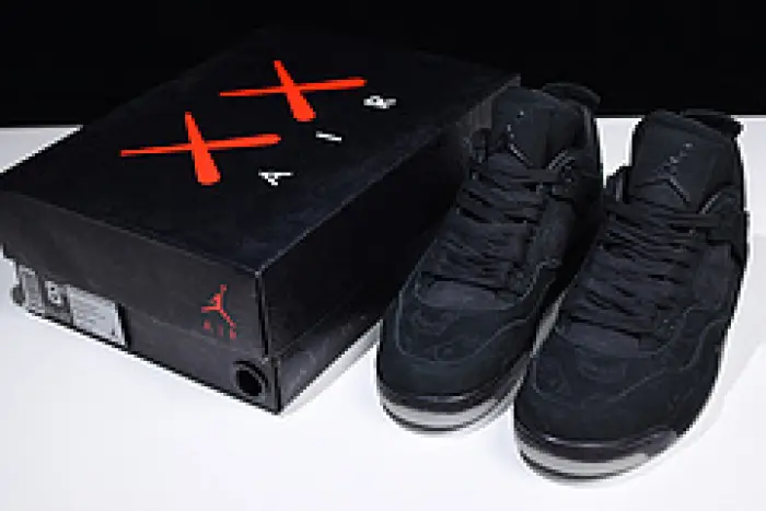Nike Air Jordan 4 retro kaws black 930155-001 